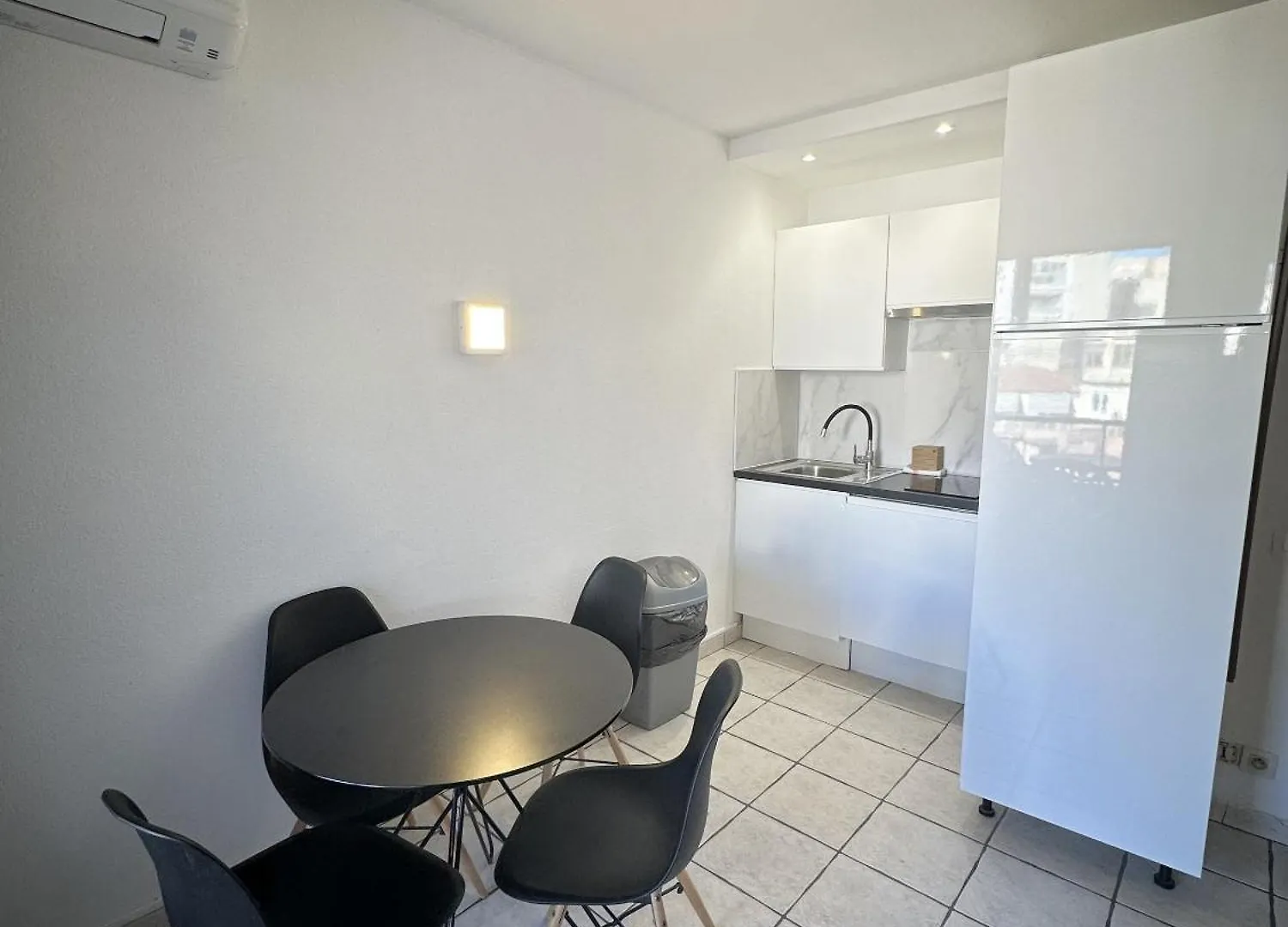 Residence Graziella Studio 324 Juan-les-Pins 0*,  Frankrike